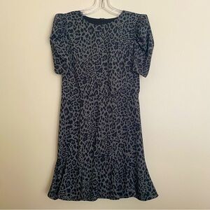 Women’s Express Dress Size S/P Like New Sage Green and Black zipper back